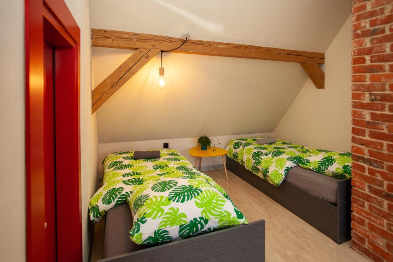 Pokoje Goscinne "Przy Rynku" Gliwice Buitenkant foto